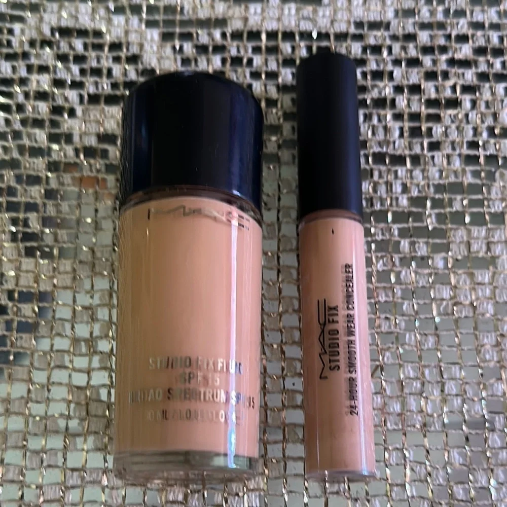 MAC Cosmetics Studio Fix Foundation C3.5 and Concealer Set - Cream A20